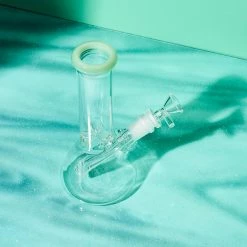 Misc. $50 OR LESS Clear Jade Glass Beaker