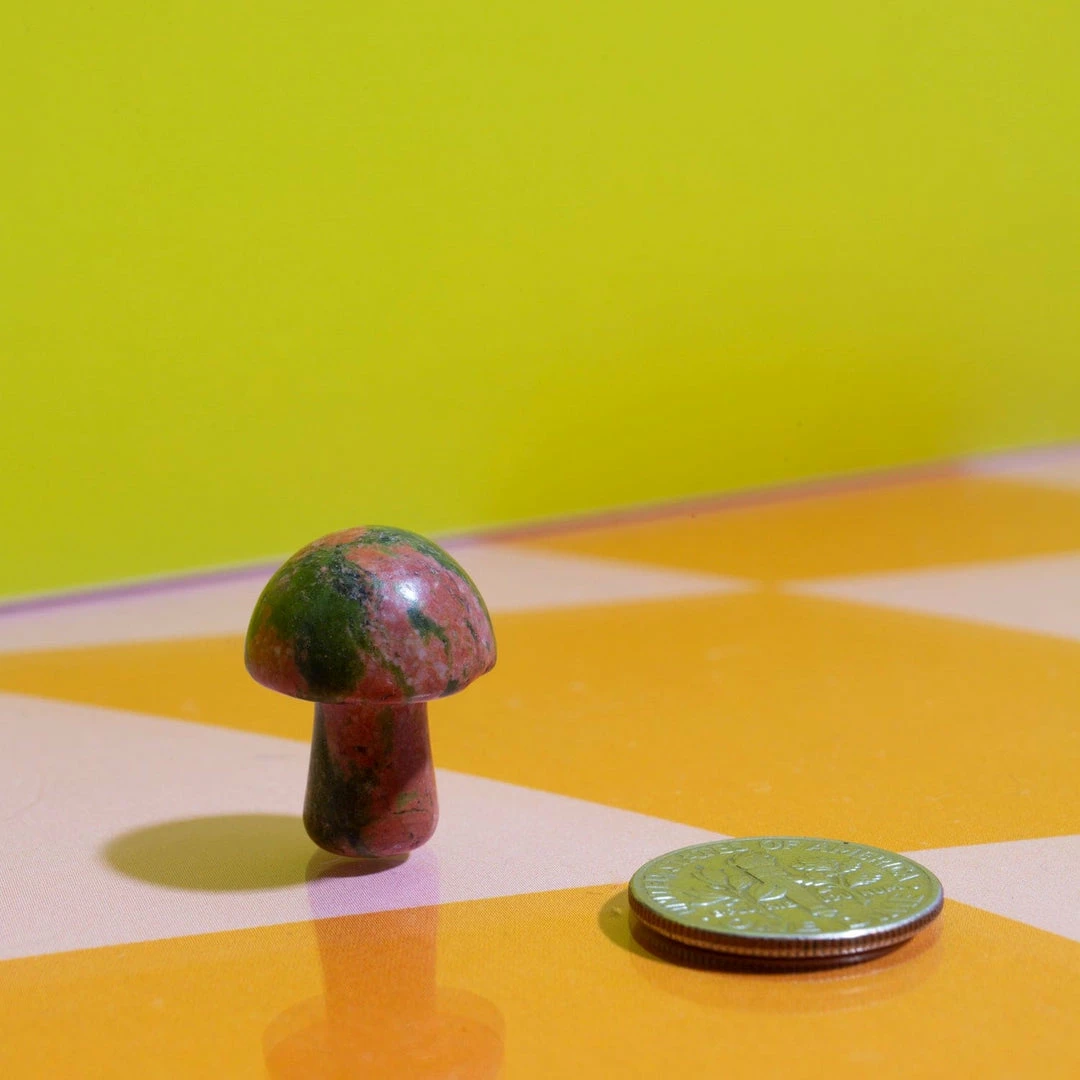 Wholesale ๐ Misc. Mini Mushroom Crystal ๐ 5 Misc. Mini Mushroom Crystal