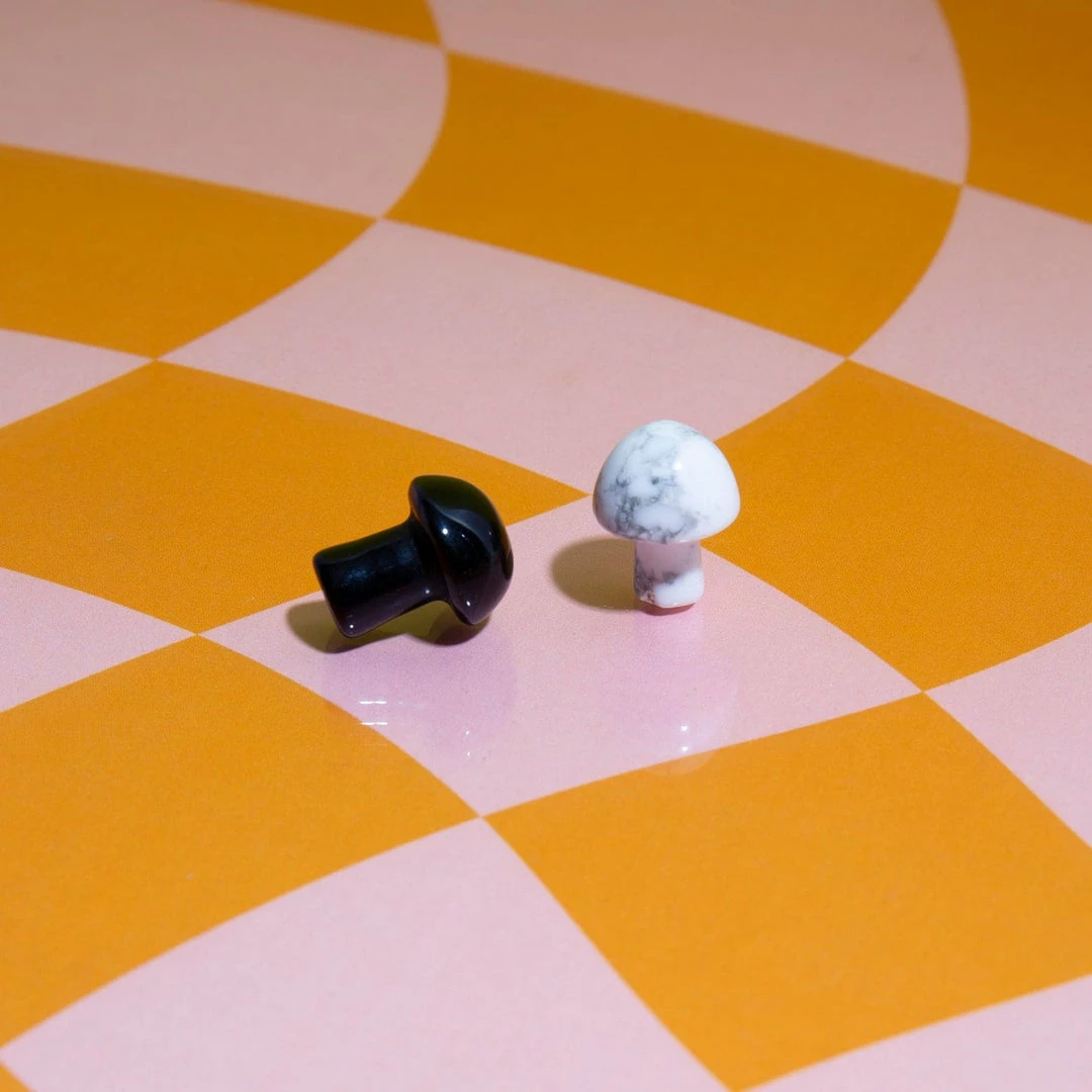 Wholesale ๐ Misc. Mini Mushroom Crystal ๐ 7 Misc. Mini Mushroom Crystal