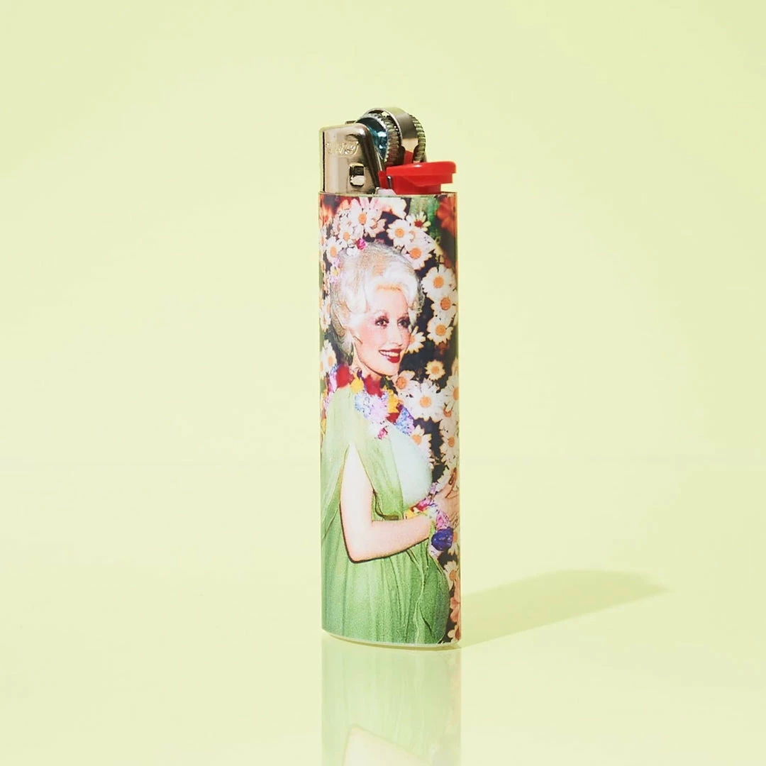 New 🔥 Friends NYC $10 Or Less Pop Star Lighter - Dolly Parton Flowers 😍 6 Friends NYC $10 Or Less Pop Star Lighter - Dolly Parton Flowers