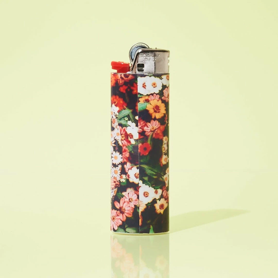 New 🔥 Friends NYC $10 Or Less Pop Star Lighter - Dolly Parton Flowers 😍 4 Friends NYC $10 Or Less Pop Star Lighter - Dolly Parton Flowers
