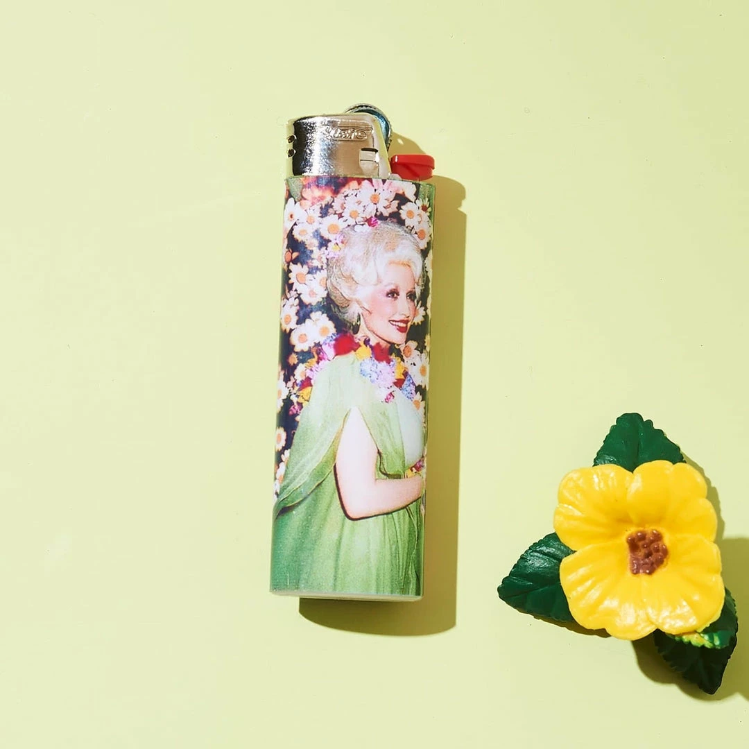 New 🔥 Friends NYC $10 Or Less Pop Star Lighter - Dolly Parton Flowers 😍 5 Friends NYC $10 Or Less Pop Star Lighter - Dolly Parton Flowers