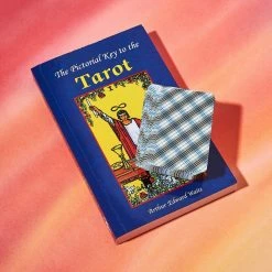 Misc. $10 Or Less Rider-Waite Pictorial Tarot Book