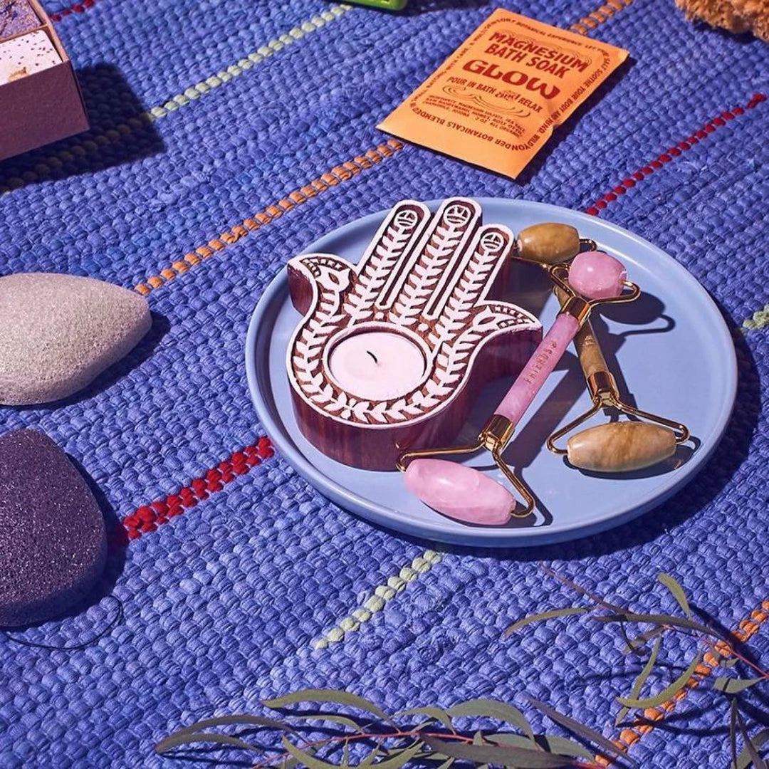 Cheap ๐ Friends NYC Rose Quartz Facial Roller Sale ๐คฉ 4 Friends NYC Rose Quartz Facial Roller Sale