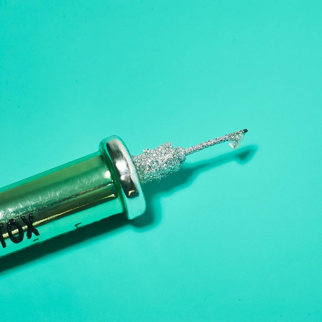 Brand new π Cody Foster And Co Wrinkle Free Botox Ornament $20 OR LESS! π 6 Cody Foster And Co Wrinkle Free Botox Ornament $20 OR LESS!